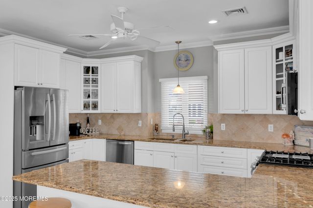 3451 E Lisbon Avenue, Toms River, NJ 08753