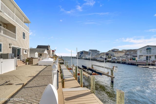 3451 E Lisbon Avenue, Toms River, NJ 08753