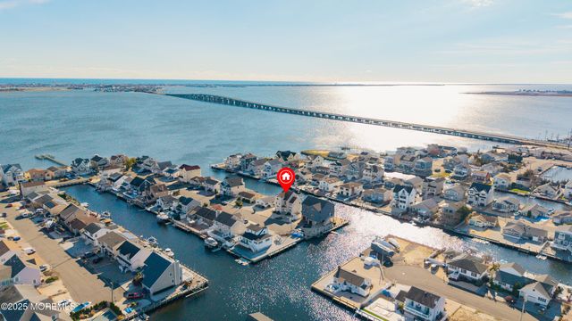 3451 E Lisbon Avenue, Toms River, NJ 08753