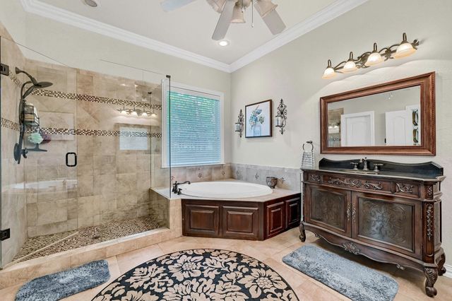 1090 Riley Road, Whitesboro, TX 76273