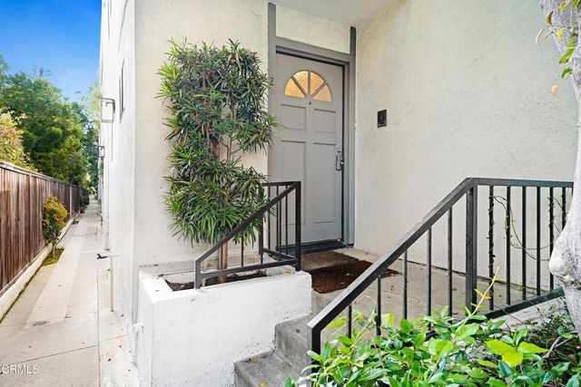 394 S Los Robles Avenue 2, Pasadena, CA 91101