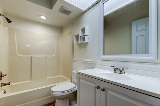 200 MERES BOULEVARD 11, Tarpon Springs, FL 34689