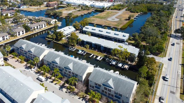 200 MERES BOULEVARD 11, Tarpon Springs, FL 34689