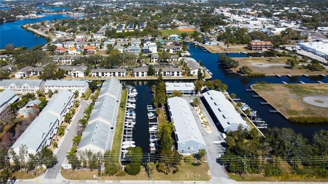 200 MERES BOULEVARD 11, Tarpon Springs, FL 34689