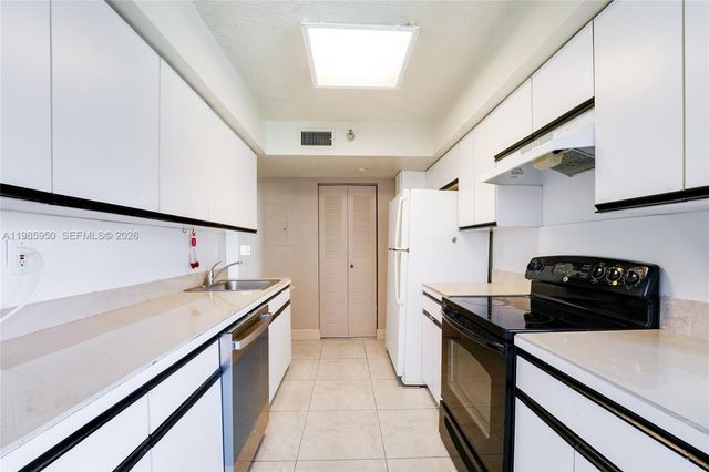 19101 NE 36th Court 705, Aventura, FL 33180