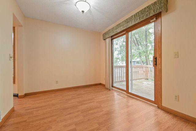709 74th Avenue N, Brooklyn Park, MN 55444