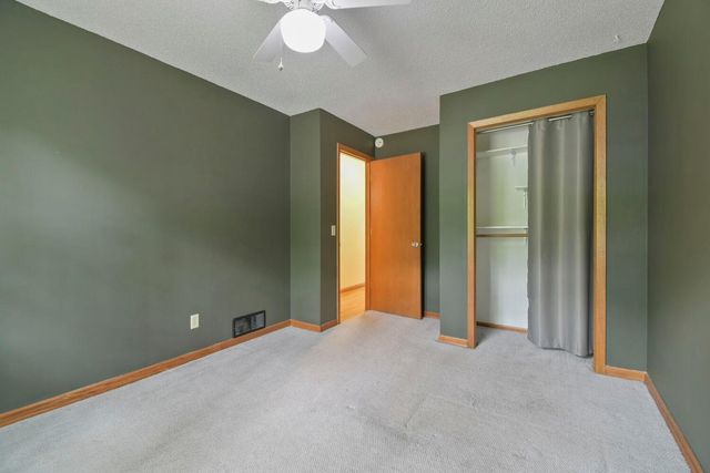 709 74th Avenue N, Brooklyn Park, MN 55444