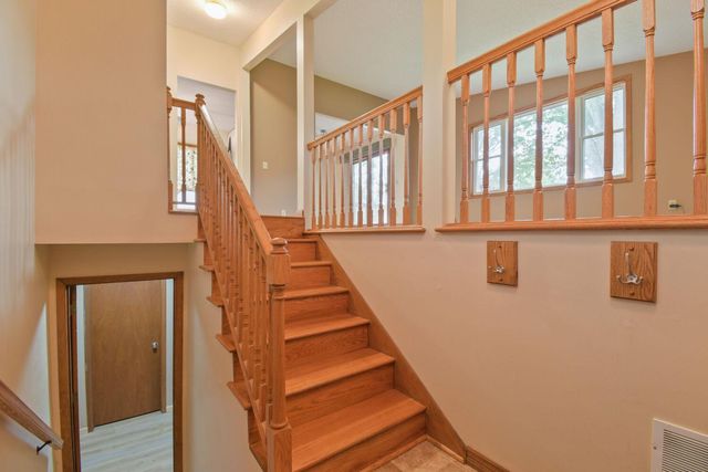 709 74th Avenue N, Brooklyn Park, MN 55444