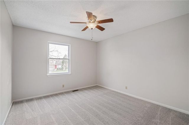 9526 W 78th Street, Overland Park, KS 66204