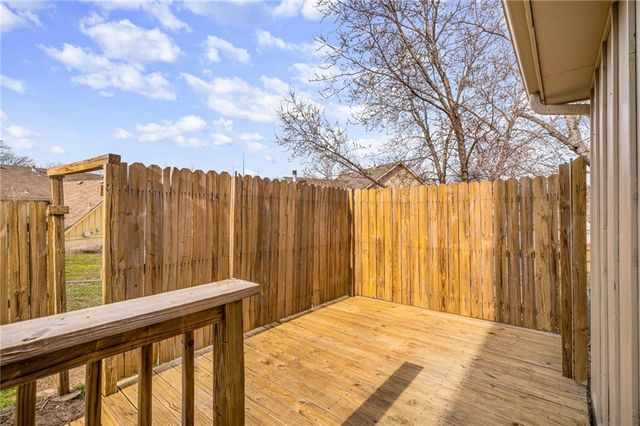 9526 W 78th Street, Overland Park, KS 66204