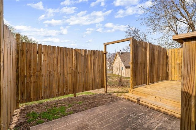 9526 W 78th Street, Overland Park, KS 66204