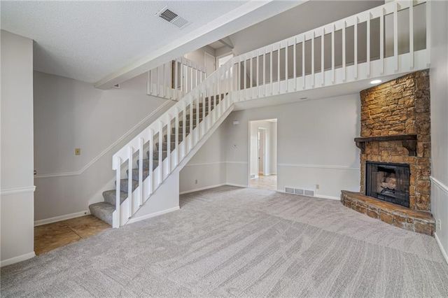 9526 W 78th Street, Overland Park, KS 66204