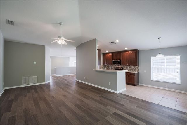 5192 MAXON TER 101, Sanford, FL 32771