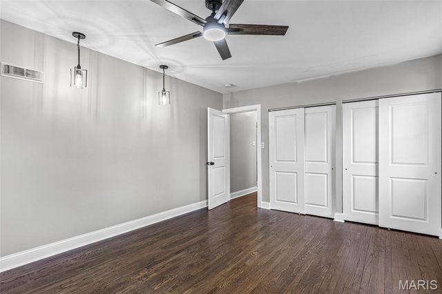 7356 Dorset Avenue, St Louis, MO 63130