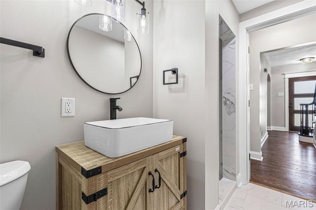 7356 Dorset Avenue, St Louis, MO 63130