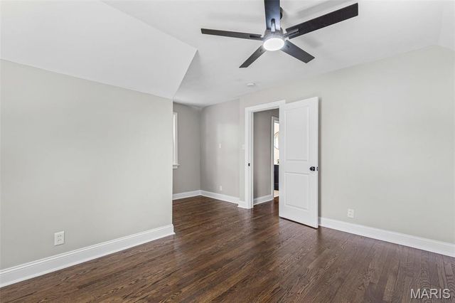 7356 Dorset Avenue, St Louis, MO 63130