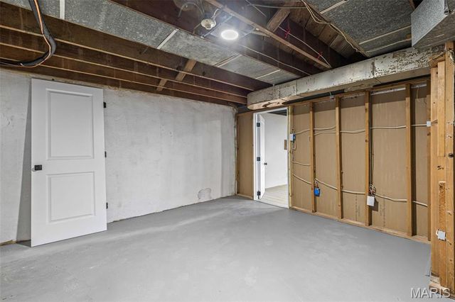 7356 Dorset Avenue, St Louis, MO 63130