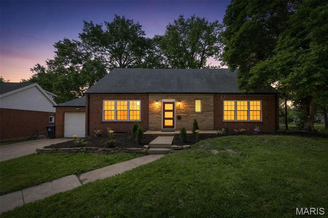 7356 Dorset Avenue, St Louis, MO 63130