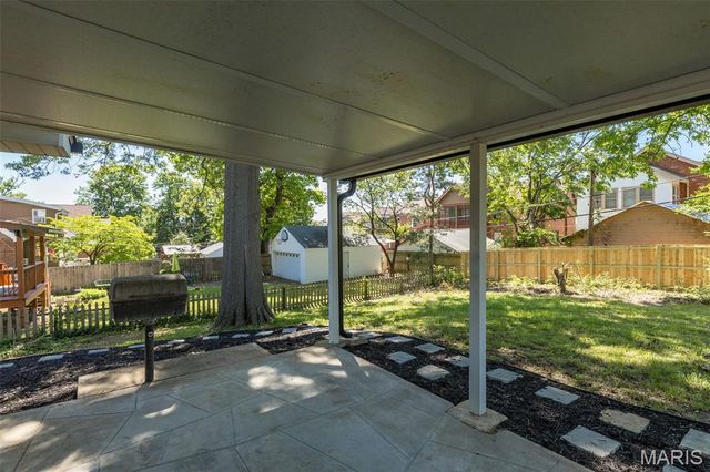 7356 Dorset Avenue, St Louis, MO 63130