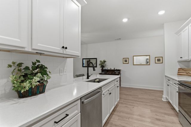 2615 Camrose Way, Murfreesboro, TN 37128
