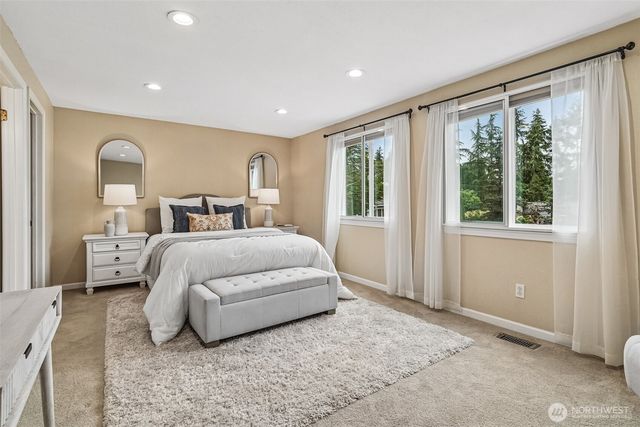 19103 SE 47th Place, Issaquah, WA 98027