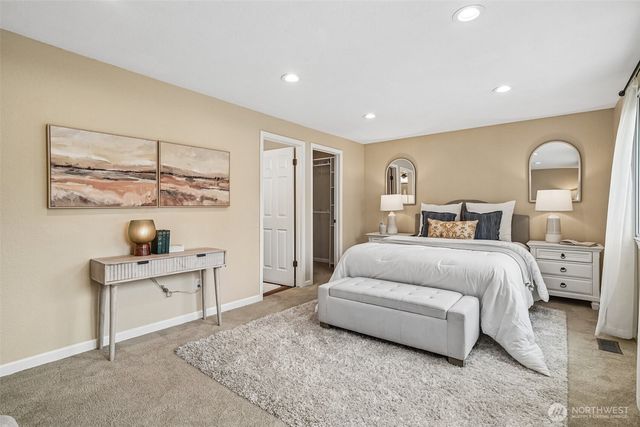 19103 SE 47th Place, Issaquah, WA 98027