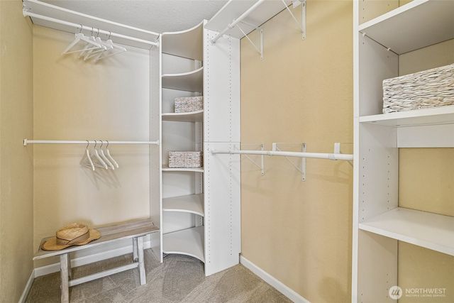 19103 SE 47th Place, Issaquah, WA 98027