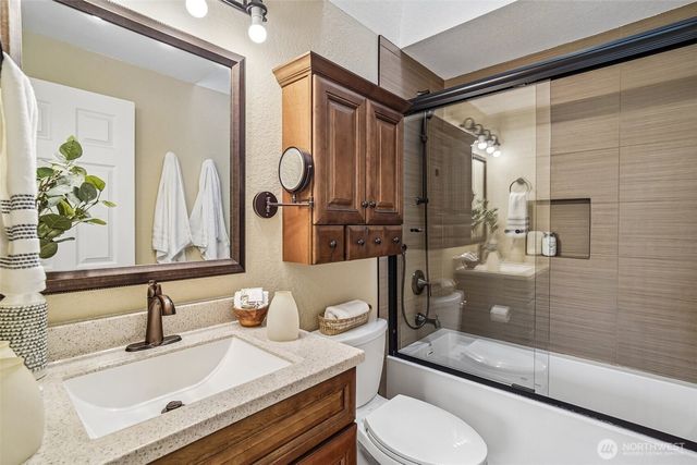 19103 SE 47th Place, Issaquah, WA 98027