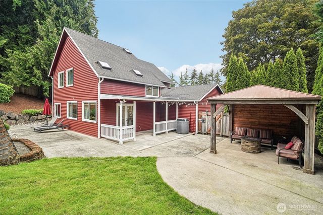 19103 SE 47th Place, Issaquah, WA 98027
