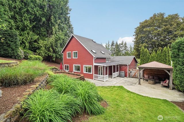 19103 SE 47th Place, Issaquah, WA 98027