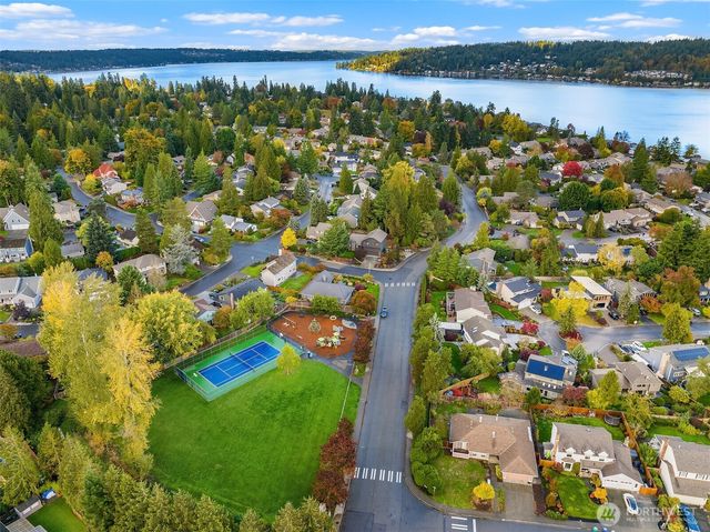19103 SE 47th Place, Issaquah, WA 98027