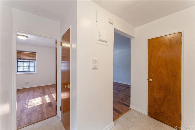 7811 Main Street 1G, Flushing, NY 11367