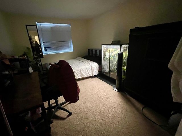 50 Green Street 109, Brookline, MA 02446
