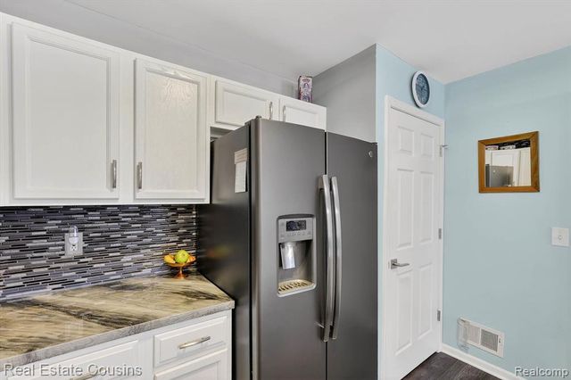 21000 Wilson Street, Grand Blanc, MI 48439