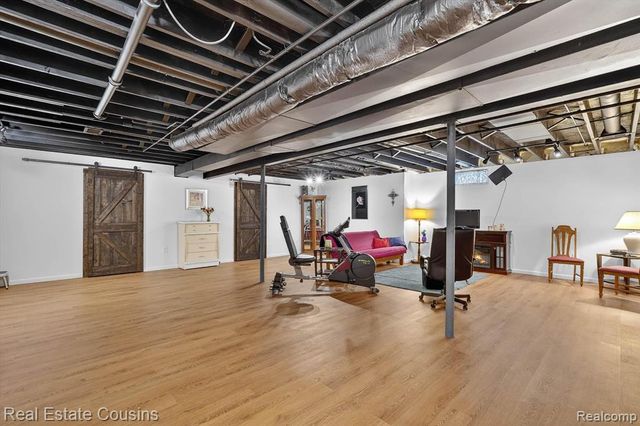 21000 Wilson Street, Grand Blanc, MI 48439