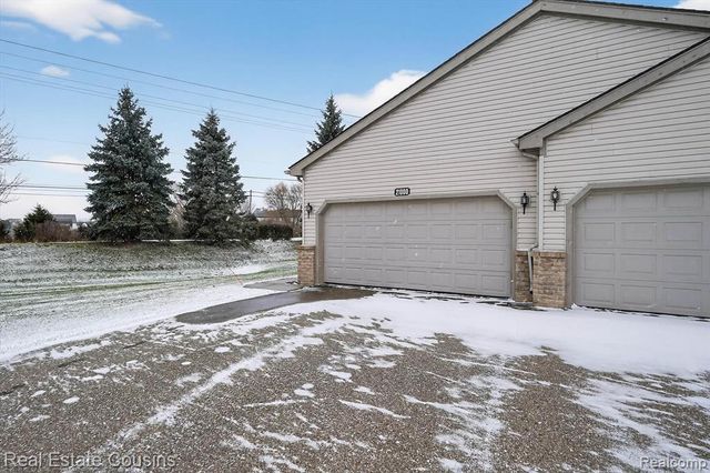 21000 Wilson Street, Grand Blanc, MI 48439