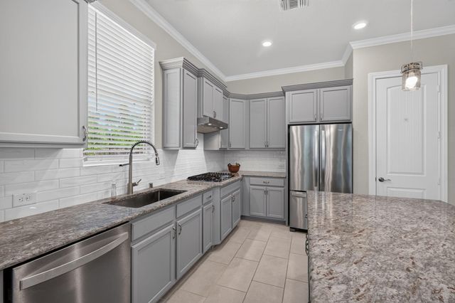 232 Spotted Saddle Court, Spring, TX 77382