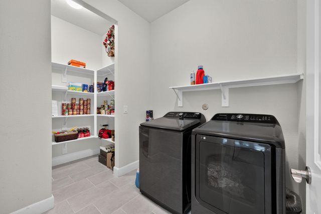 232 Spotted Saddle Court, Spring, TX 77382