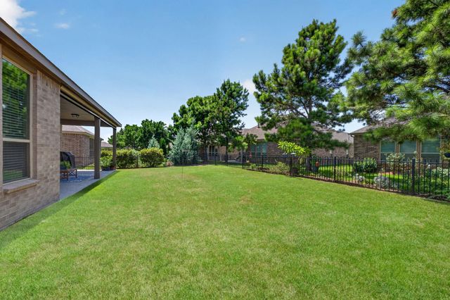 232 Spotted Saddle Court, Spring, TX 77382
