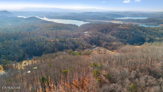 7111 Diamond Branch Rd, Maryville, TN 37801