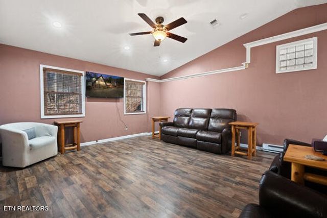 7111 Diamond Branch Rd, Maryville, TN 37801