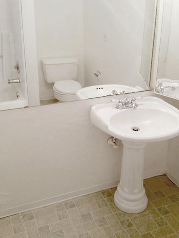 5832 S 42nd Place, Phoenix, AZ 85040