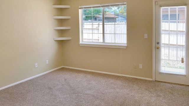 5832 S 42nd Place, Phoenix, AZ 85040