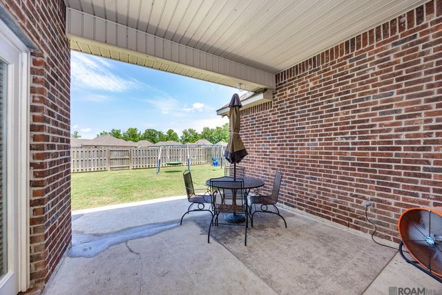 6318 Union Dr, Addis, LA 70710