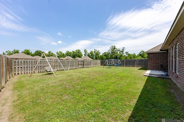 6318 Union Dr, Addis, LA 70710