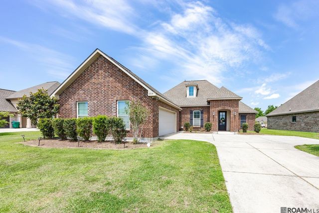 6318 Union Dr, Addis, LA 70710