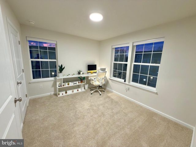 20 STANTON RD, Mount Holly, NJ 08060