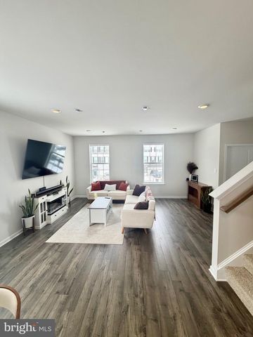 20 STANTON RD, Mount Holly, NJ 08060