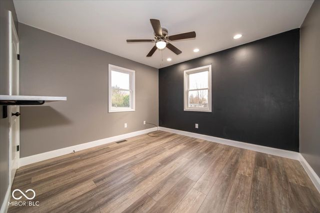 9292 S Tomahawk Trail, Markleville, IN 46056