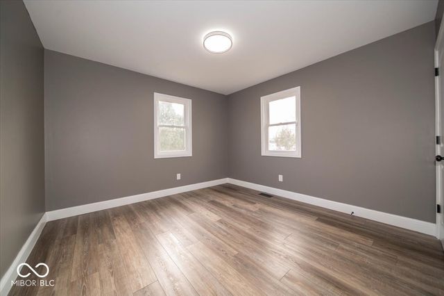 9292 S Tomahawk Trail, Markleville, IN 46056